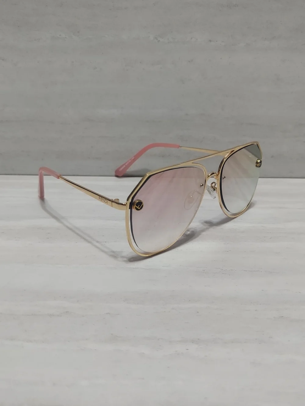 Fendi Pink Gradient Aviator Sunglasses - Gold Frame